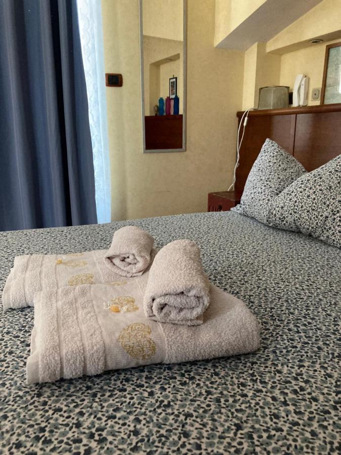 Jfk B & B Ciampino Buitenkant foto